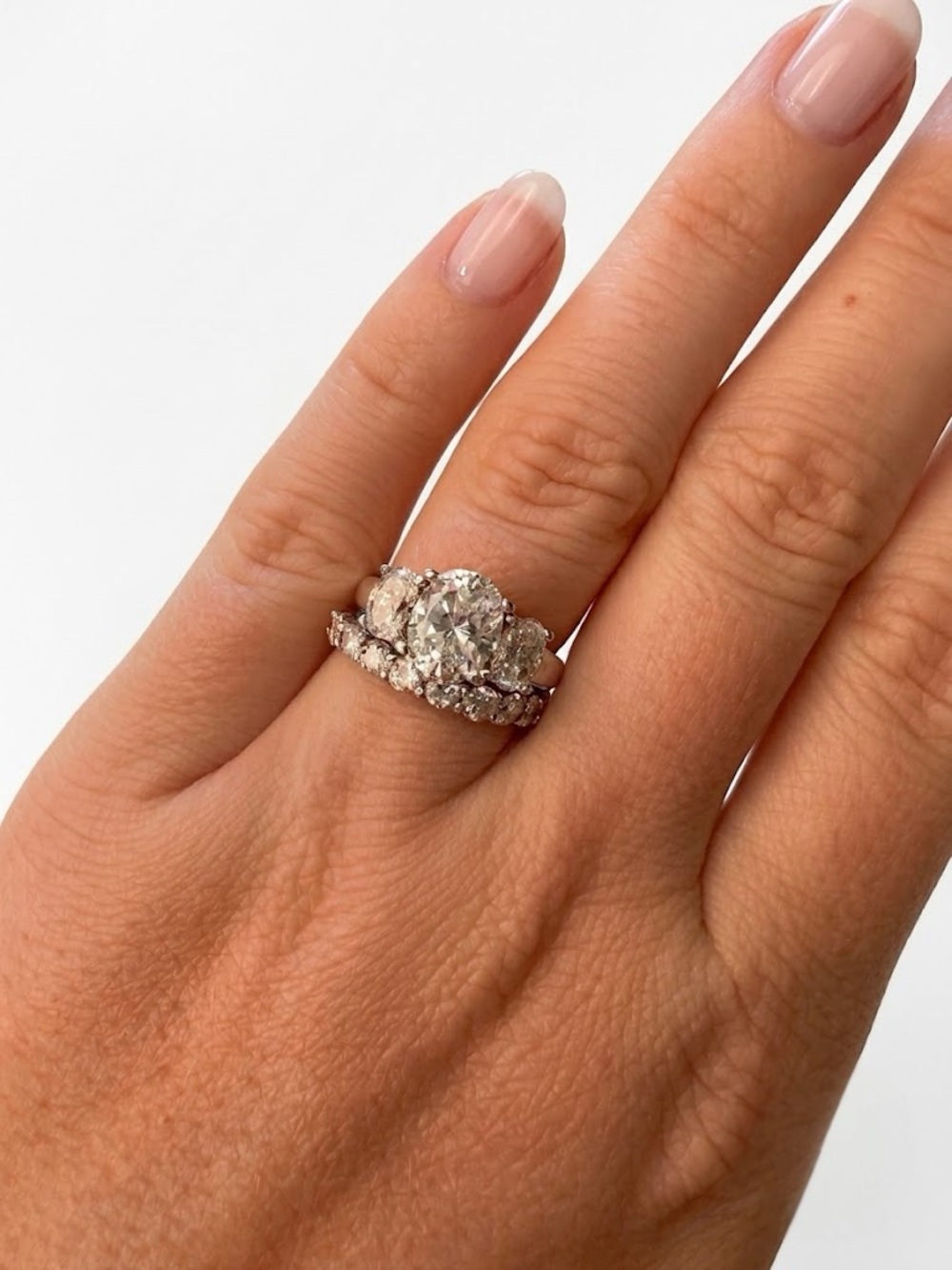 Stunning 2.5 Carat Oval Three Stone Diamond Ring | Sterling Silver 925 - Picture 5 of 5